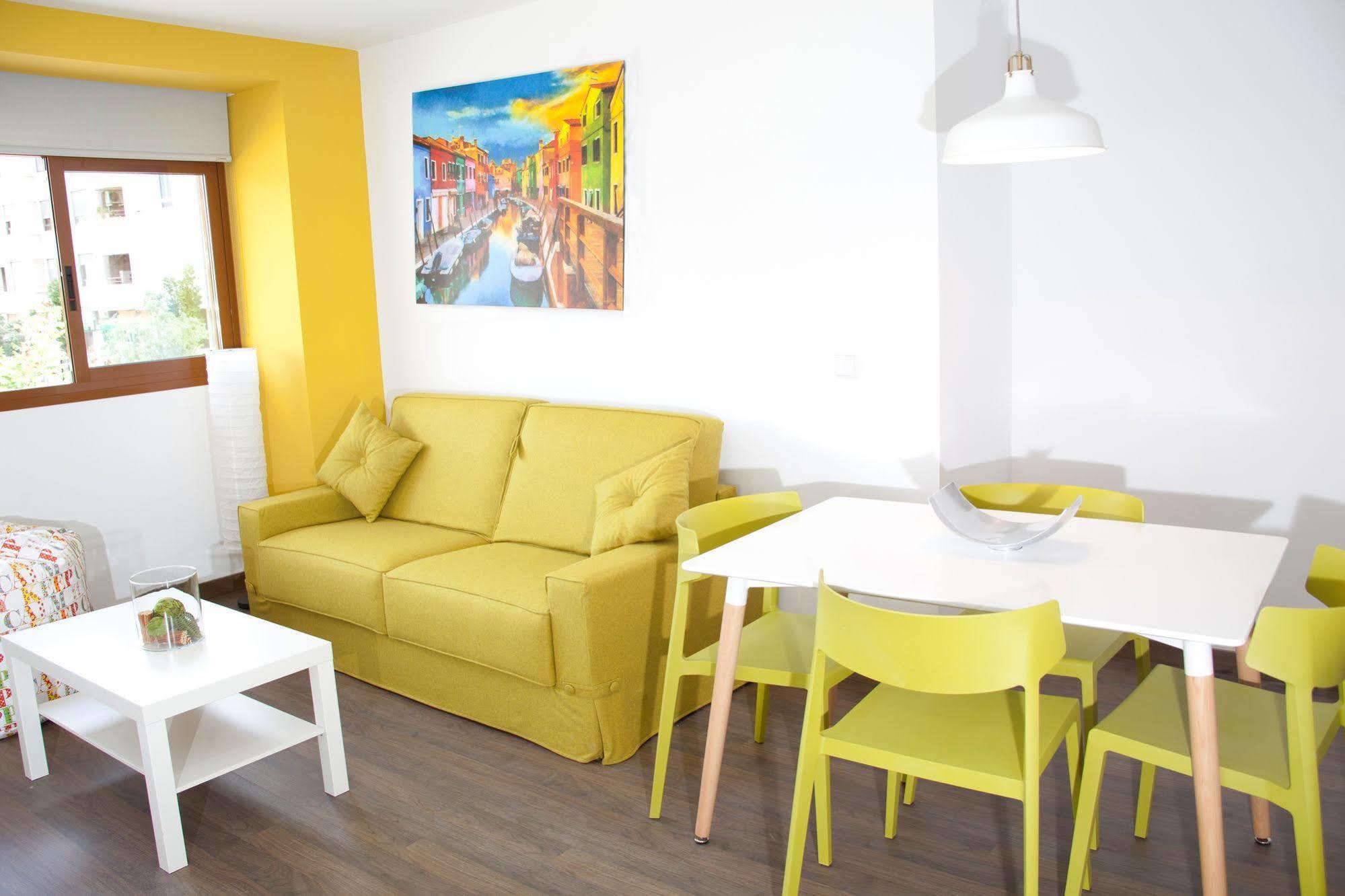 Apartament Color *